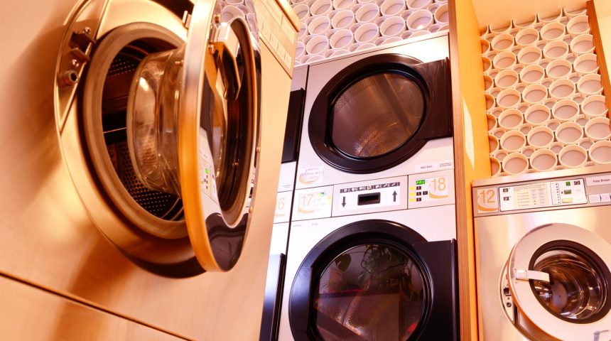 Na co zwracać uwagę wybierając pralnię dla firmy?